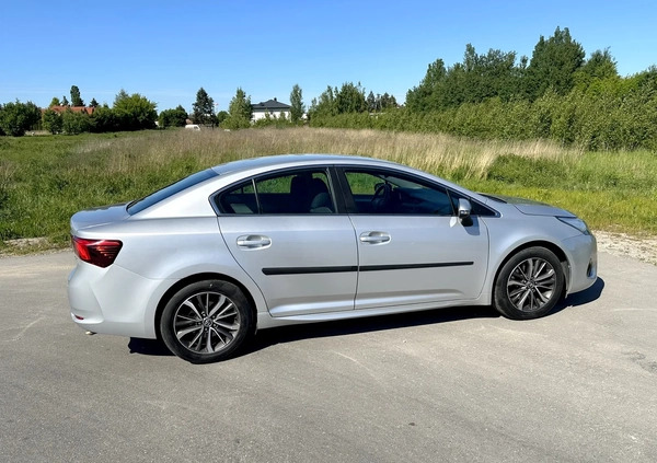 Toyota Avensis cena 48500 przebieg: 232000, rok produkcji 2015 z Koszalin małe 79
